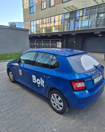 Skoda Fabia cena 16900 przebieg: 300000, rok produkcji 2015 z Lublin małe 16